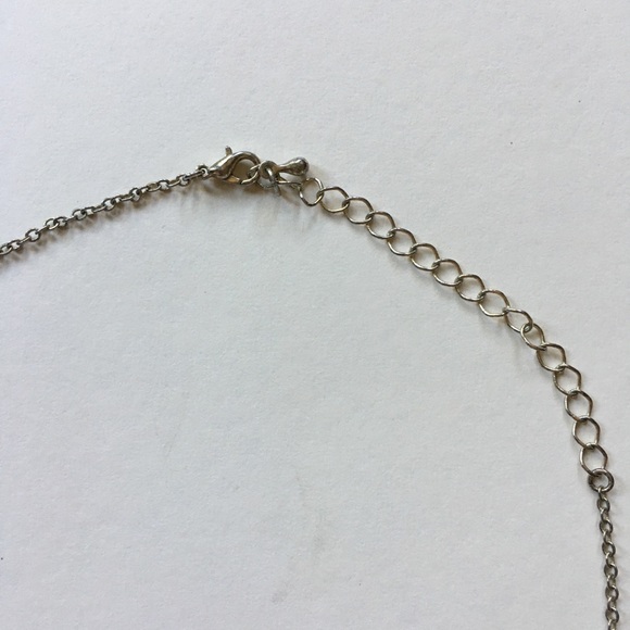 UO Mint Hearts & Flowers Necklace - Picture 5 of 5